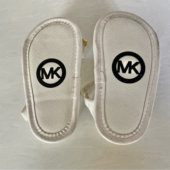 Michael Kors - White Baby Joy Kiera Sandals- Size 3 - Picture 5 of 11